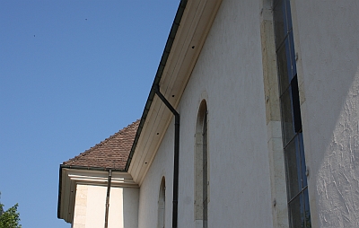 Mauersegler-Erschwil-Einfluglöcher Kirche